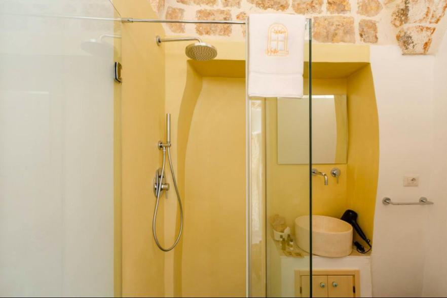 La Finestra Dimora Charme Hotel Челие Месапика Екстериор снимка