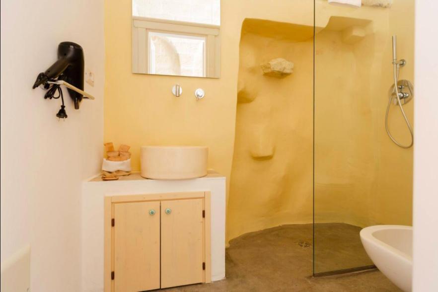 La Finestra Dimora Charme Hotel Челие Месапика Екстериор снимка
