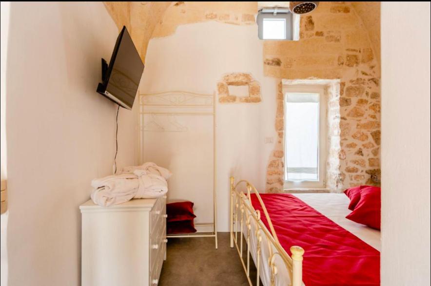 La Finestra Dimora Charme Hotel Челие Месапика Екстериор снимка